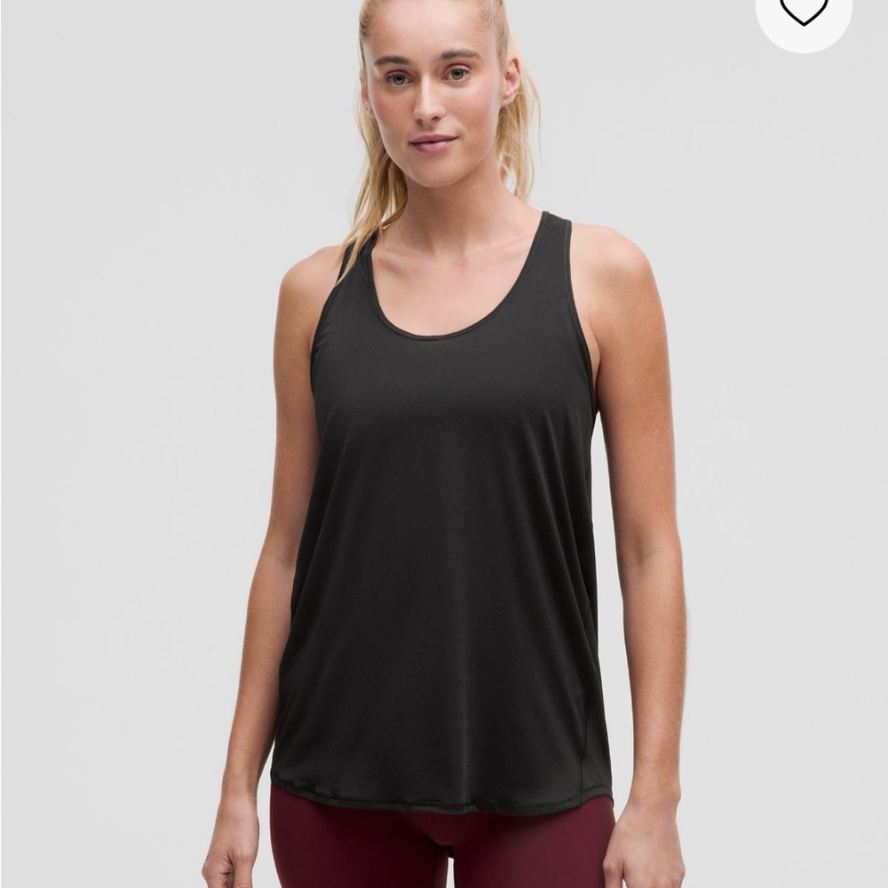 Lululemon Essential Tank Top Pleated in Size 10